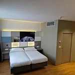 Ξενοδοχείο Lausanne 3*