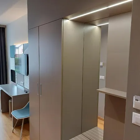 Hotel Lausanne 3*