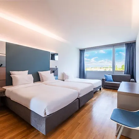 Lausanne Hotel 3*