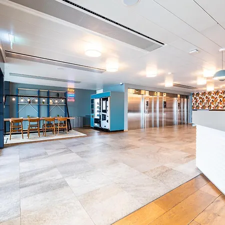 Lausanne Hotel 3*