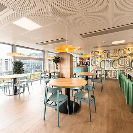 Lausanne Hotel 3*